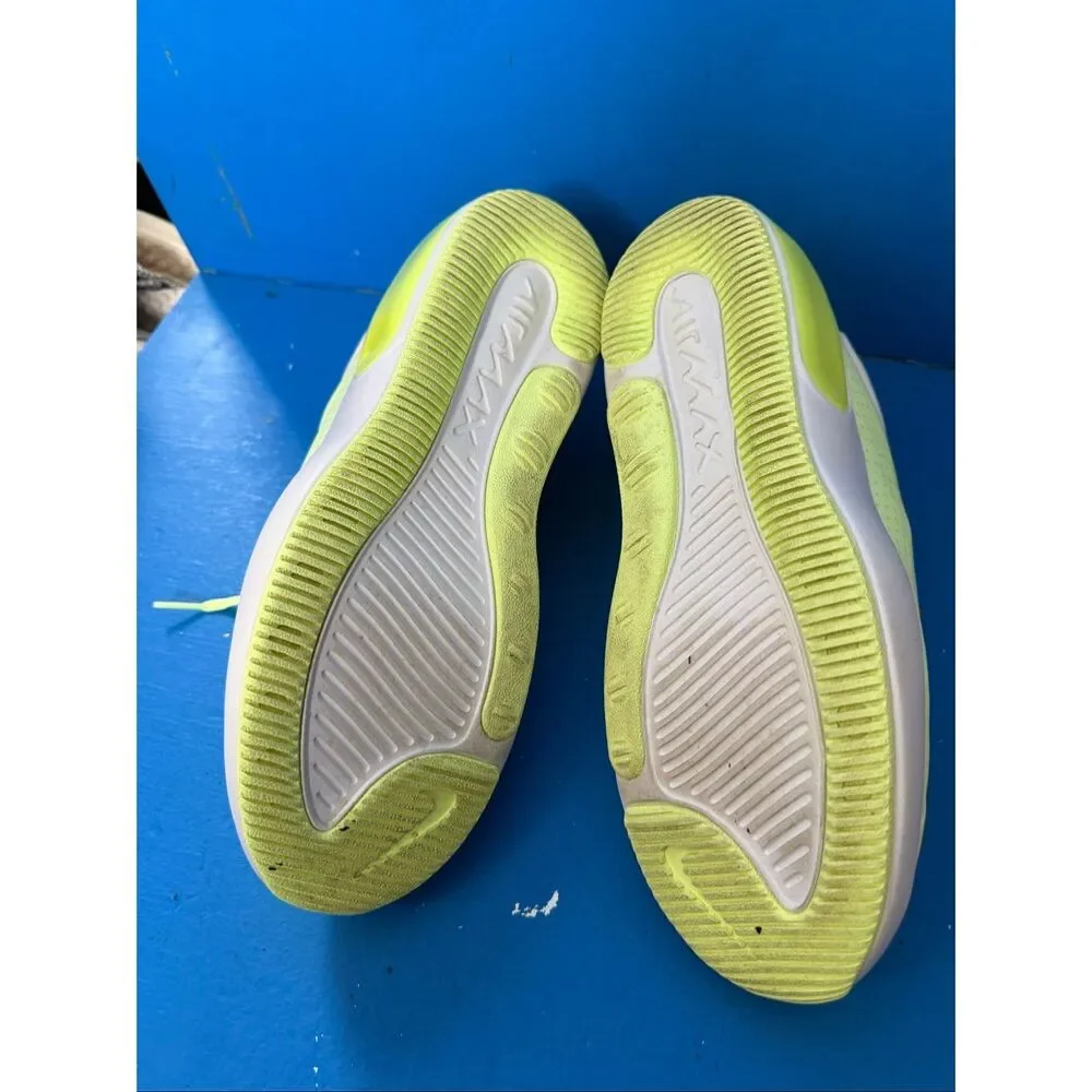Nike Air Max Dia Phantom Volt women Size 10.5 AQ4312-004 Barely Volt